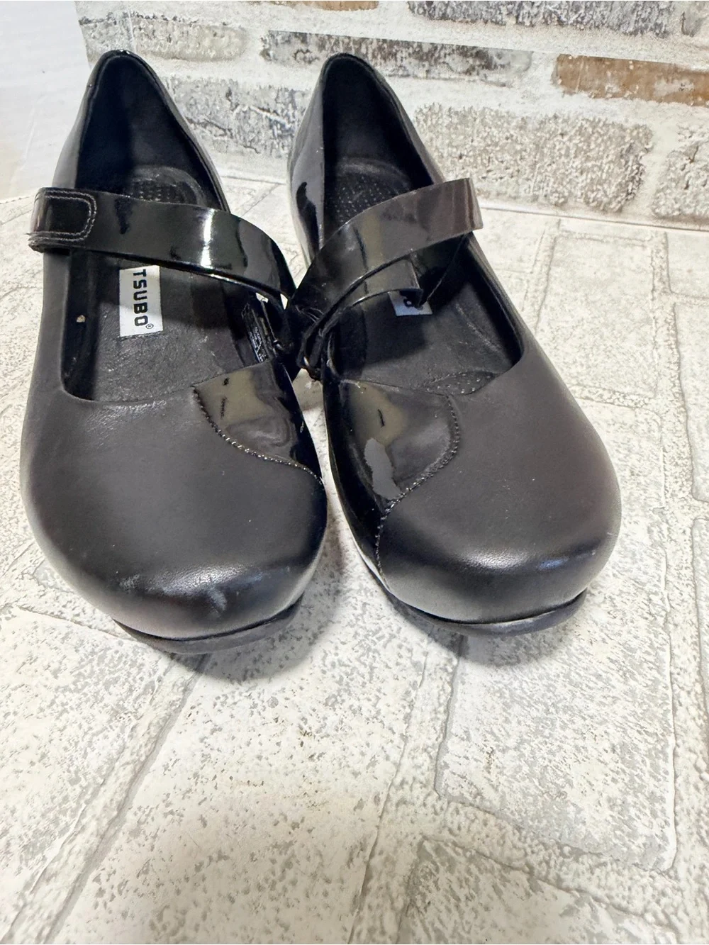 Tsubo Black Patent-Trim Mary Jane wedge shoes 6.5
